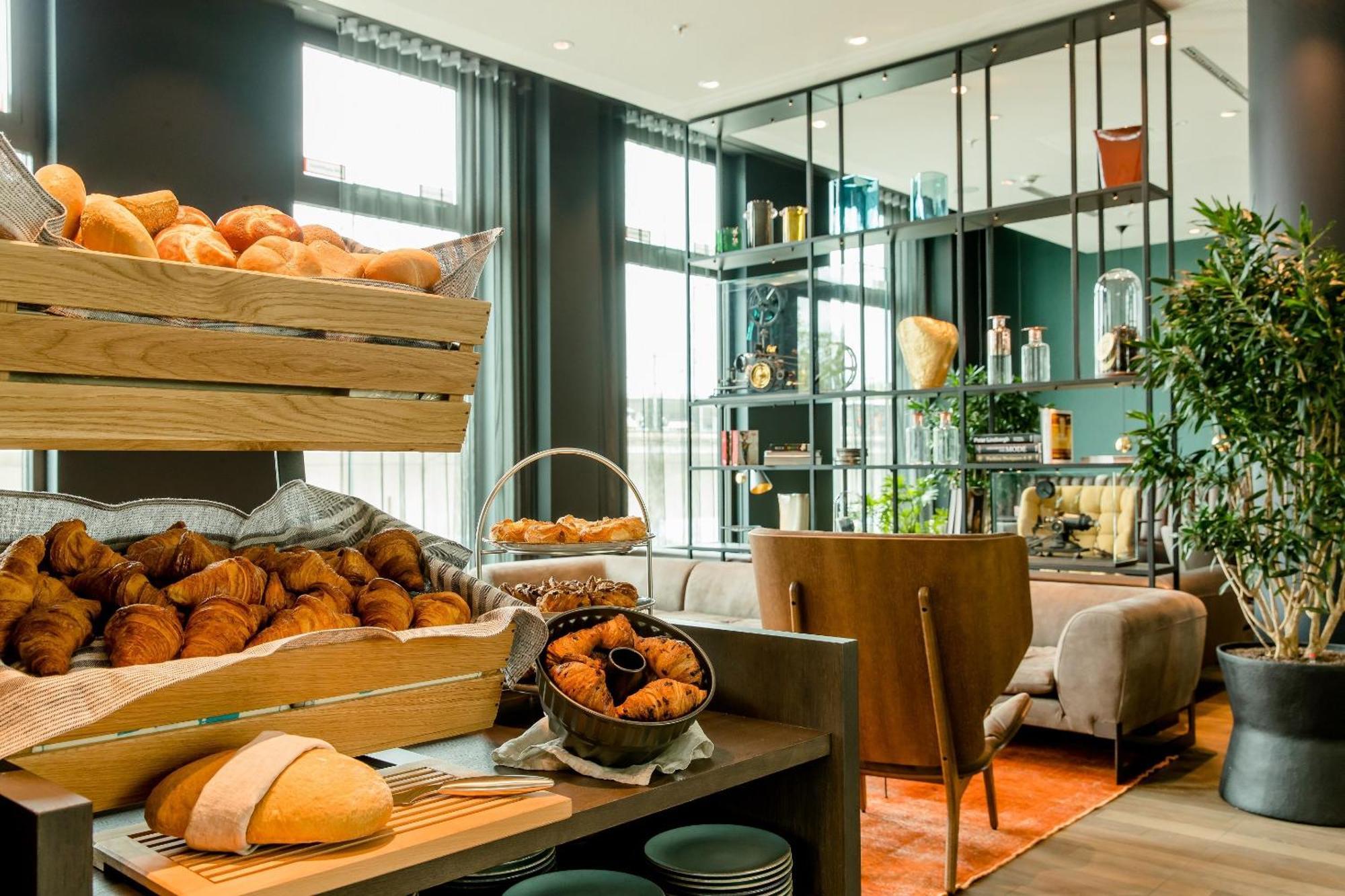 Motel One Koeln-Messe Eksteriør bilde